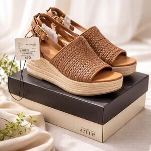 NWT.‎ Arizona Jean Company Lisa Dk Taupe Wedges 6.5M